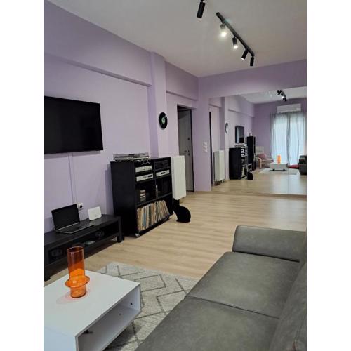 Colmena Arty Athens Apartment