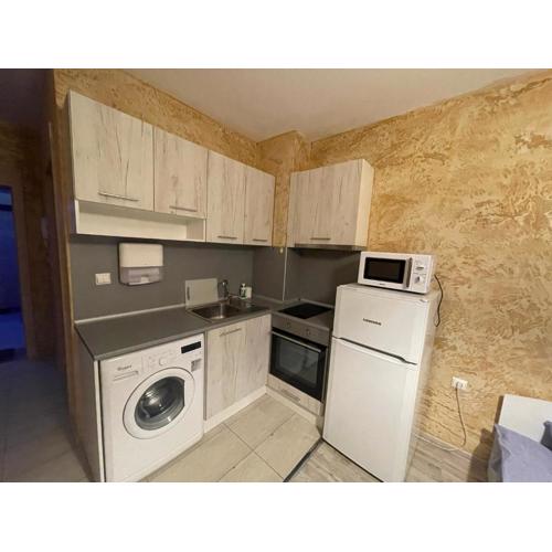 Colonel apartment 956