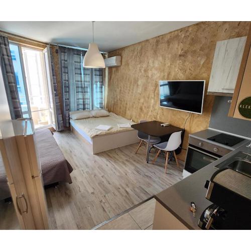 Colonel apartment 963