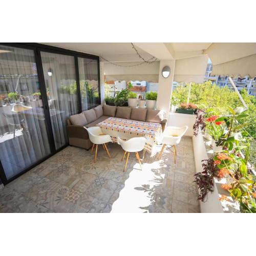 Colorful Oasis with Sunny Balcony