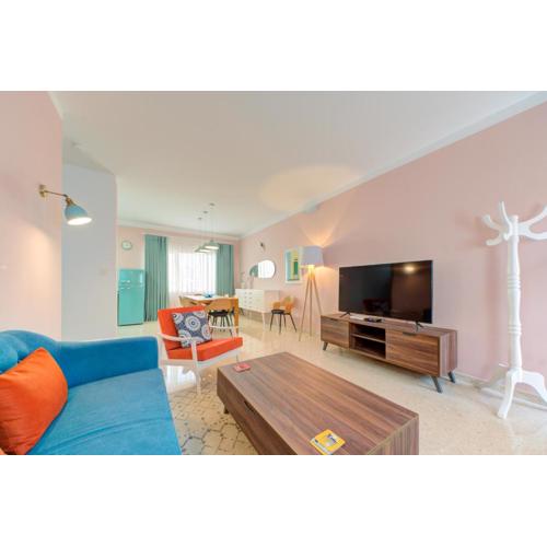 Colorful & Spacious Home with Yard - Close to Xemxija Bay