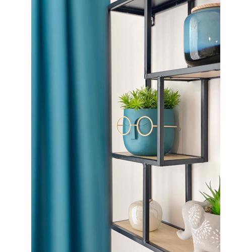 Colourful Apartment for 4 Guests and Free Parking