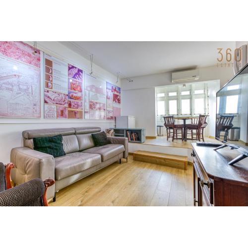 Comfortable 1BR home with Maltese Balcony in Valletta By 360 Estates