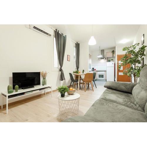 Comfortable 3BD in Poblenou next to the beach only for Families!