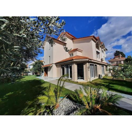 Comfortable and new apartment near the sea!