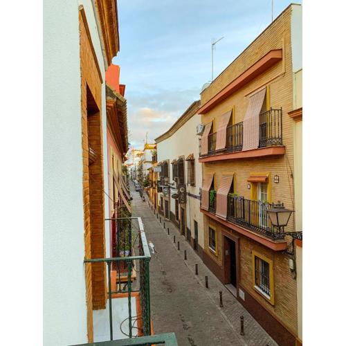 Comfortable apartment in Seville, 65 m² with balcony