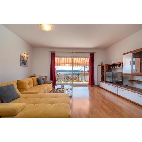 Comfortable apartment near the sea