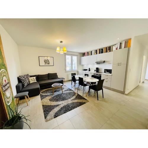 Comfortable, cozy, chill, spacious, near CATHEDRAL