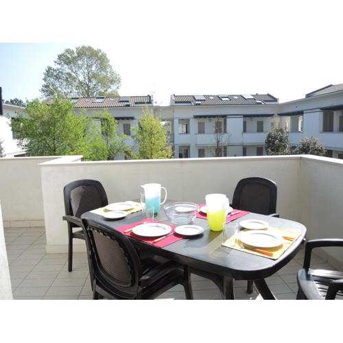Comfortable flat in a residence with swimming pool