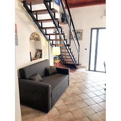 Comfortable house in Noto with air conditioning on 30 m²