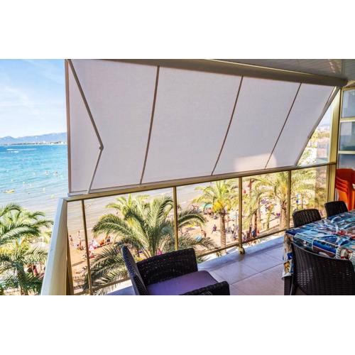 Comfortable seaside apartment in Salou - 85 m² - Sea view