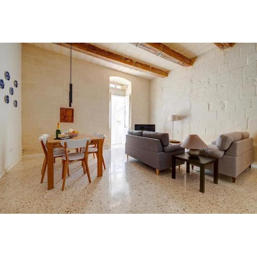 Comfy 2 BR Flat in the Heart of Valletta