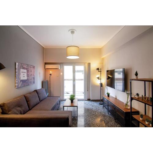 Comfy Athenian 1BD Apt next to Neos Kosmos Metro