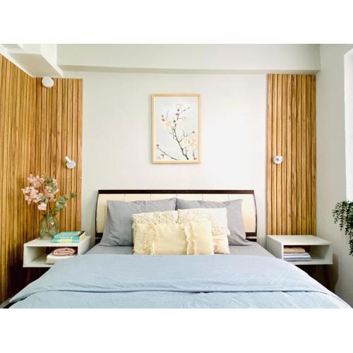 Comfy Flat 2 No Air Condition but has ceiling fans and central Heating