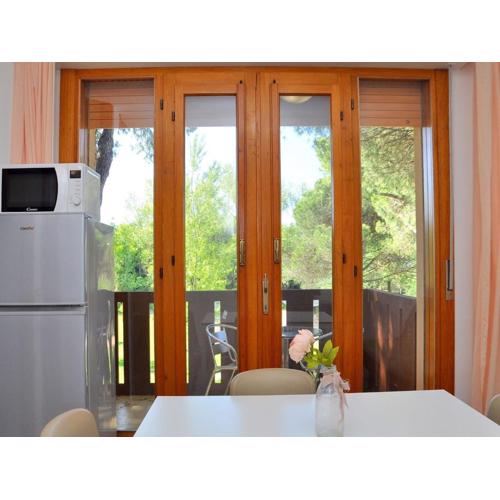 Comfy flat with terrace next to the beach-Beahost