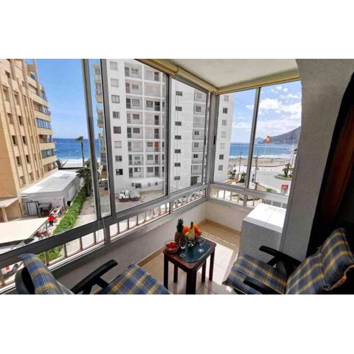 Comfy sea view apartment with parking