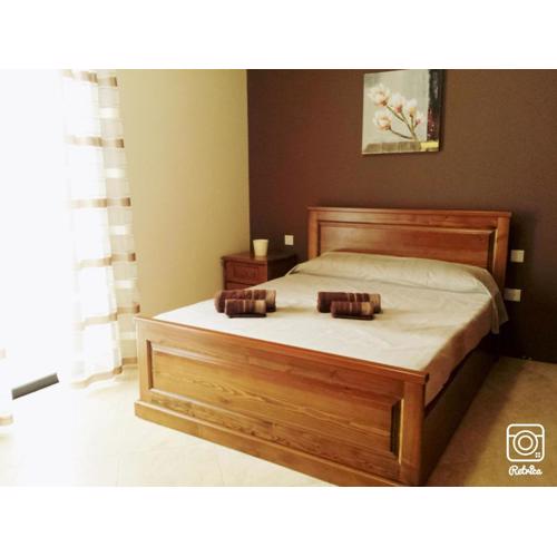 Comfy Studio Apartment 3 minutes from beach