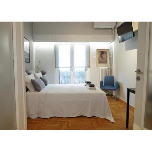 Comfy studio apartment very close to city centre