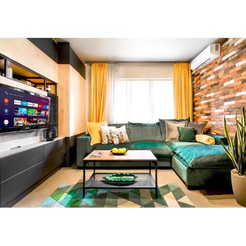 Compact Studio for Digital Nomads, Fast WiFi, AC