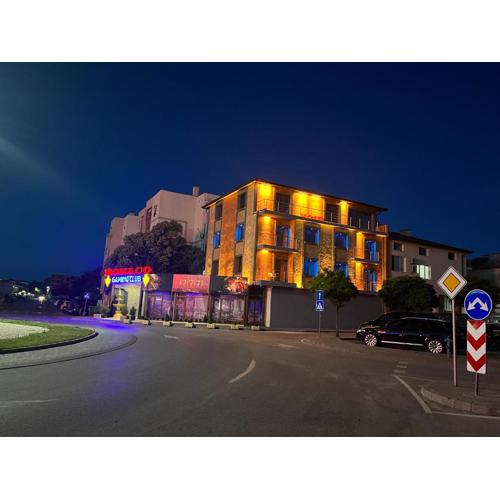 Complex MONACO HOTEL & CASINO