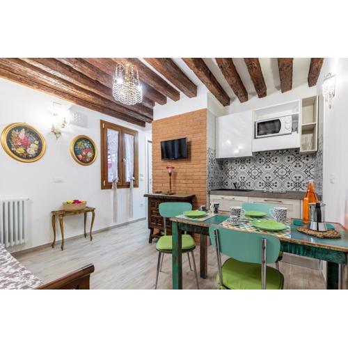Con giardino privato, in centro, vicino stazione