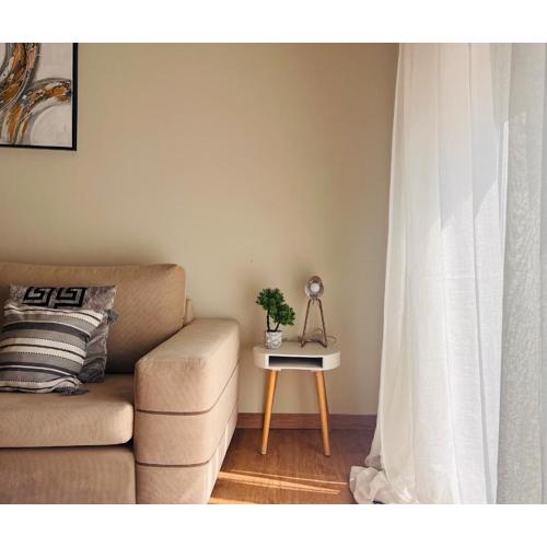 Concert Hall Apartment - Semitelou