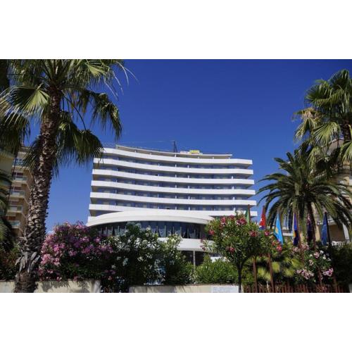Condominio International