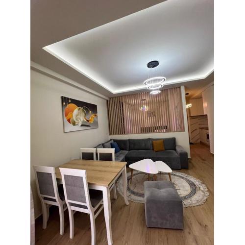 CONDOR CENTER LUXURY APARTMENT Tirana