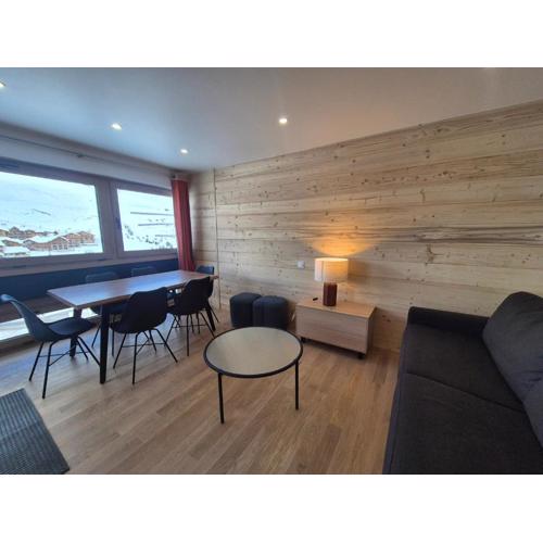 Confort moderne: Appart 6 pers, balcon, Wifi, pied des pistes - FR-1-502-592