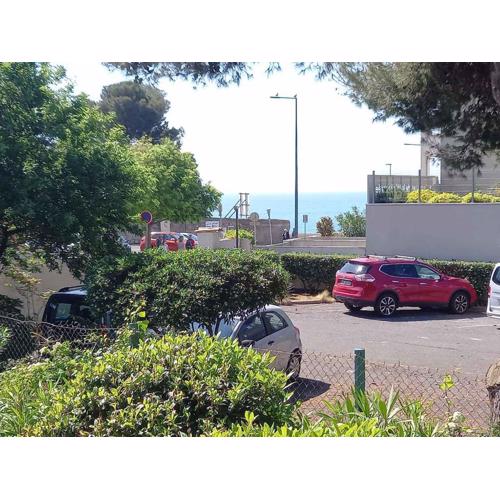 Confortable T2 rénové avec terrasse vue mer à Sète - FR-1-472A-316