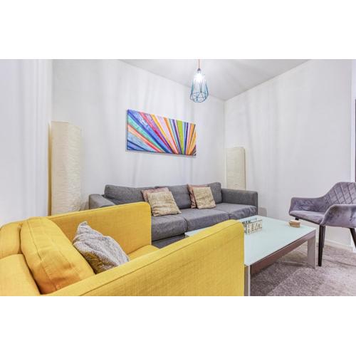 Contemporary 2-Bedroom Escape