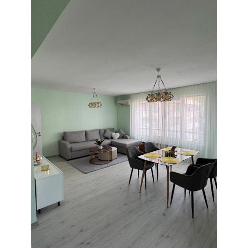 Contemporary Comfort in Lozenets