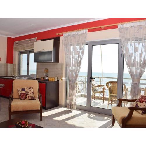 Contemporary Holiday Apartment in Durr s