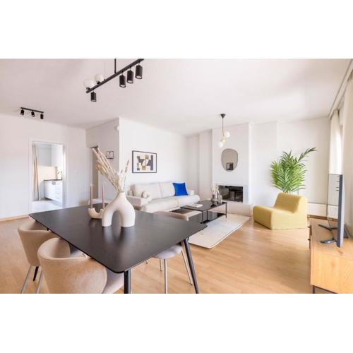 Convenient 3BR Apartment in Chalandri by UPSTREET