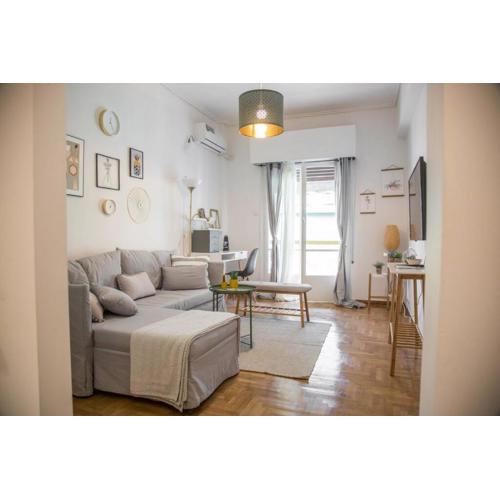 Convenient Bright flat - 50m from metro
