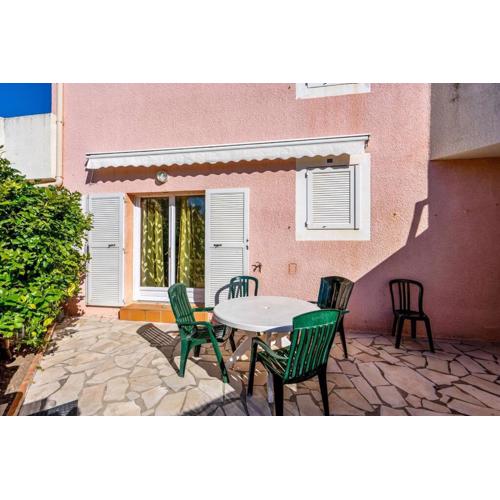 Coquet, terrasse, BBQ, Clim, parking, proche plage