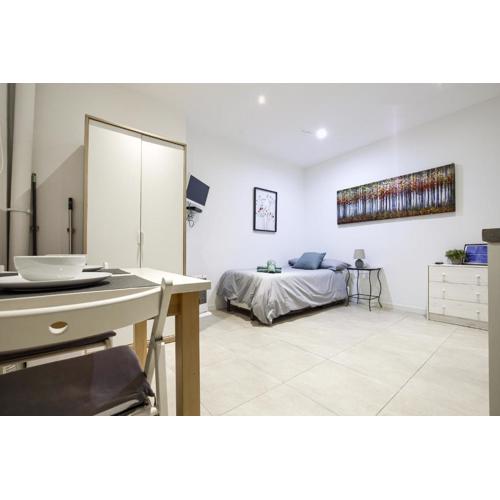 Coqueto estudio en Madrid, Centro, 2 Pax, Wifi & TV