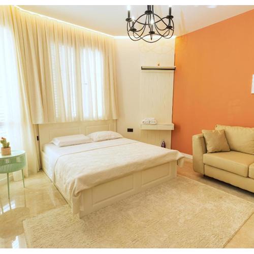 Coral Cane Apartment