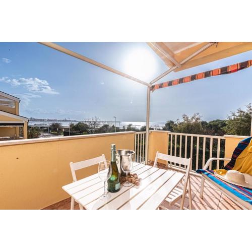 Coral House with Shared Pool and Sea View