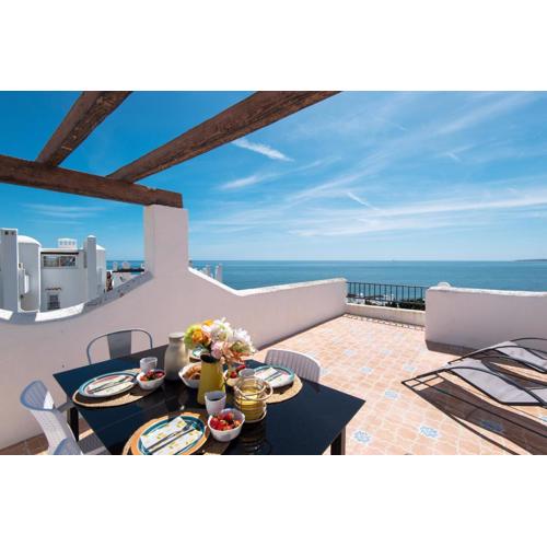 CORAL ISLAND Mediterranean Duplex Penthouse