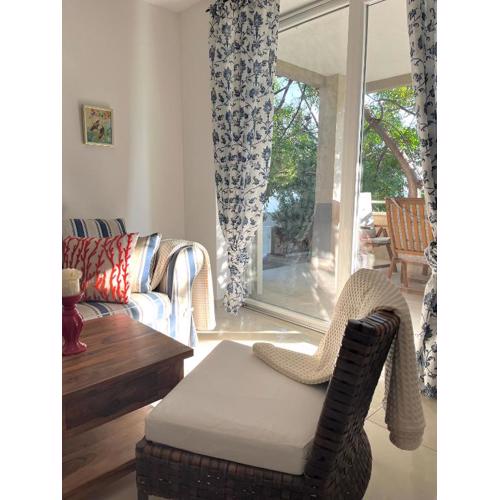 Corallis Beachfront Family Oasis