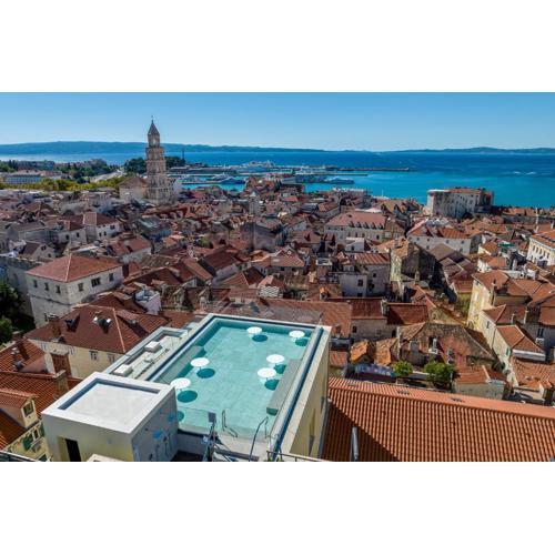 Cornaro Hotel