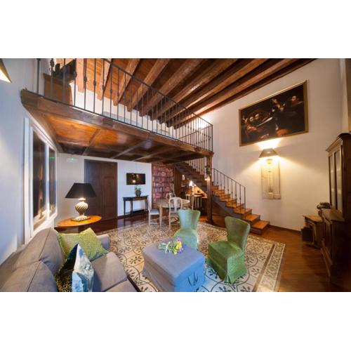 Corte Kyrios Exclusive Suite XVIII Secolo