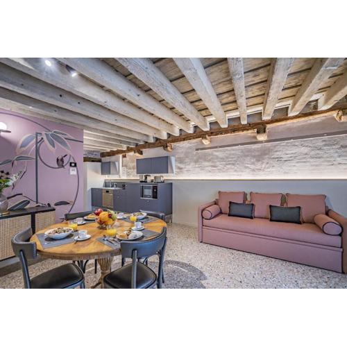 Corte Rubbi 5514 Canal View
