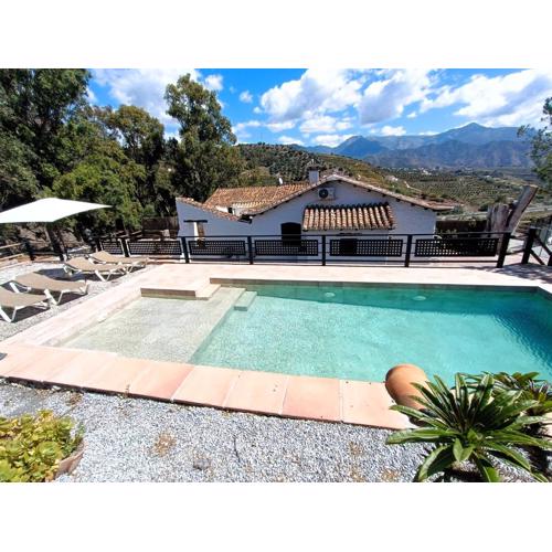 Cortijo Eucalipto Nerja 1 con piscina privada