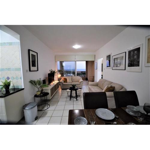 COSea Living: Seaside 2 Bedroom Flat Kings Palace 209