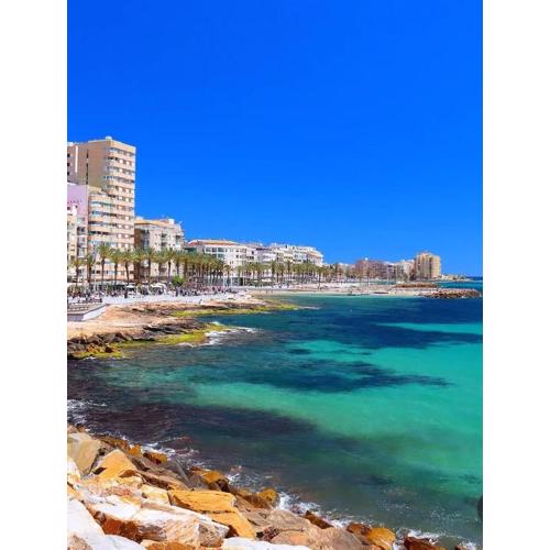 Costa de Verano Apartment with swimming pool in the center of Torrevieja