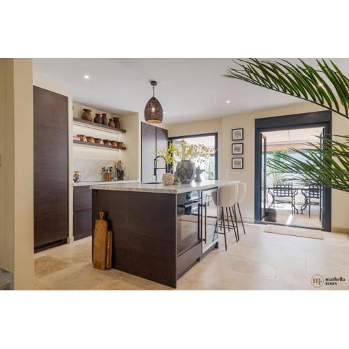 Costabella Townhouse near the beach