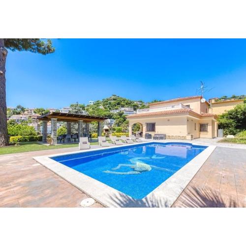 Costacabana - Villa Paris
