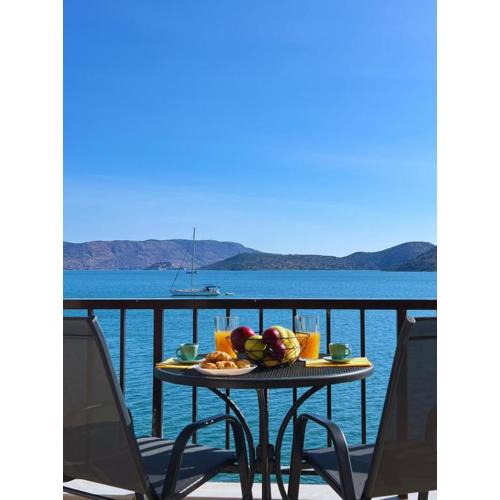 Costalia Seafront Apt